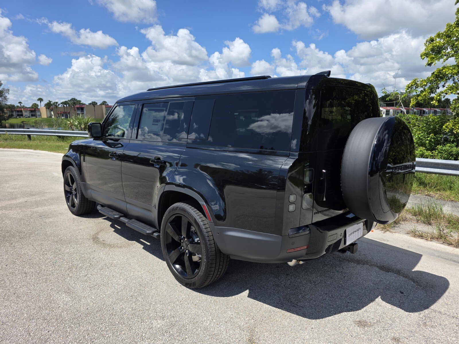 New 2026 Land Rover Defender 130 S AWD/4WD image 2