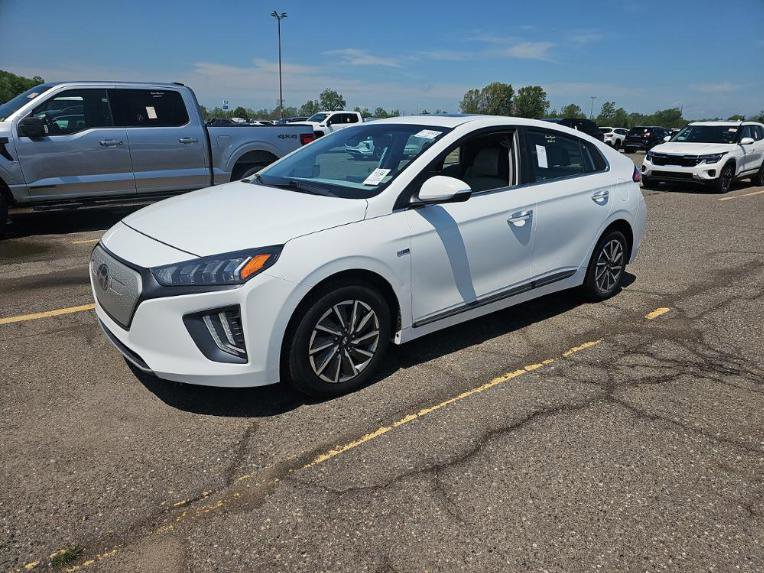 Used 2020 Hyundai Ioniq Limited FWD image 1