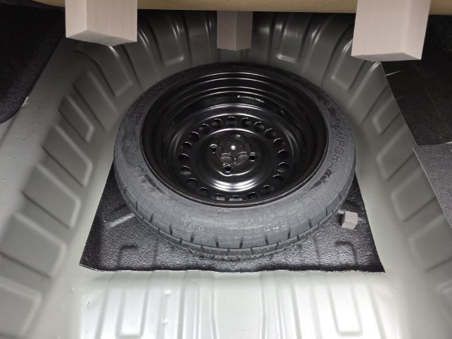 Used 2025 Nissan Versa S w/ Trunk Package FWD image 34