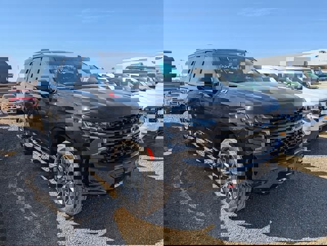 Used 2023 Chevrolet Tahoe Z71 w/ Z71 Off-Road Package image 4