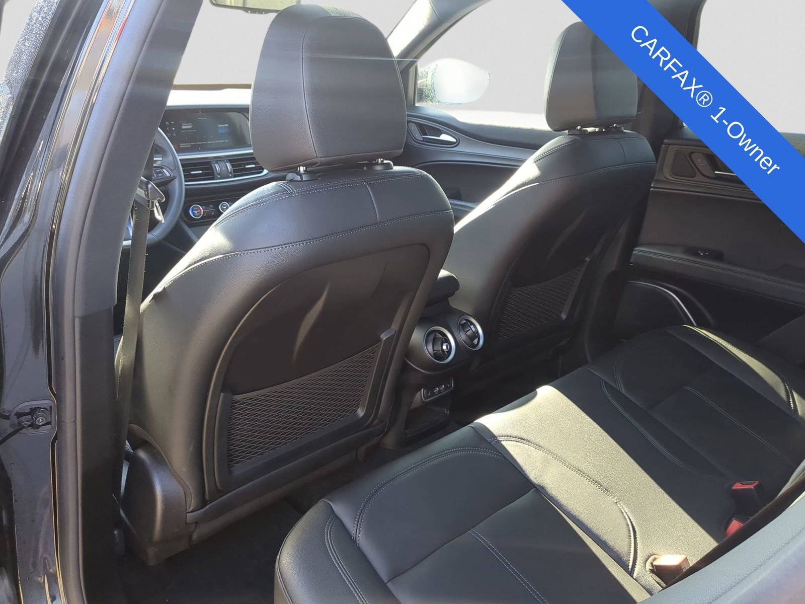 Used 2023 Alfa Romeo Stelvio Ti image 22