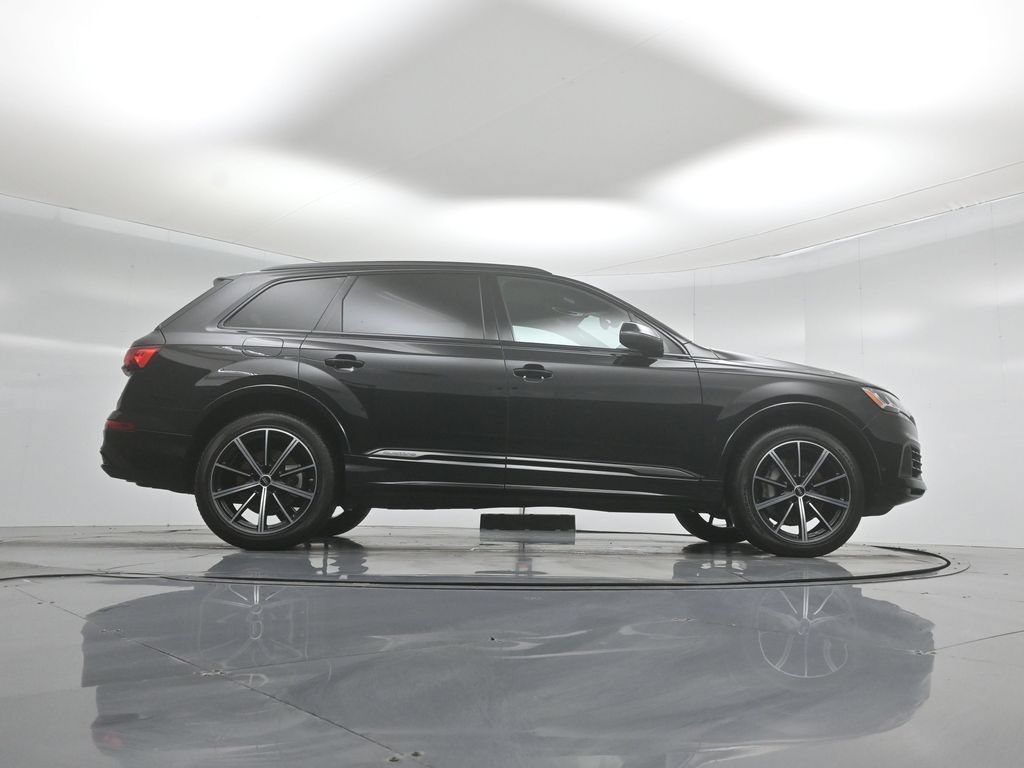 Used 2022 Audi Q7 3.0T Premium Plus w/ Premium Plus Package AWD/4WD image 51