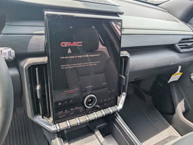 New 2026 GMC Acadia AT4 w/ Luxury Package AWD/4WD image 20