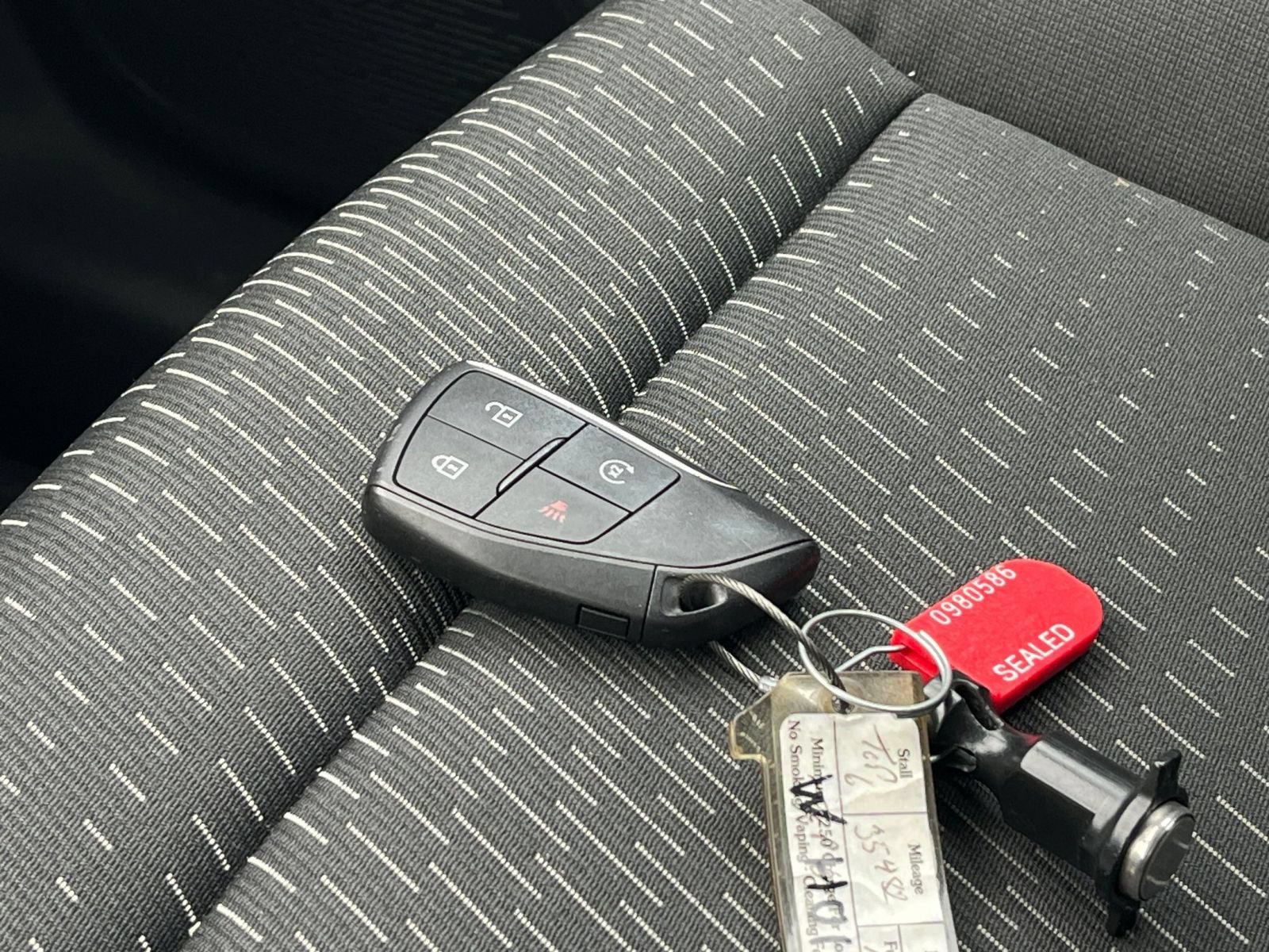 Used 2025 Chevrolet Equinox LT FWD image 25
