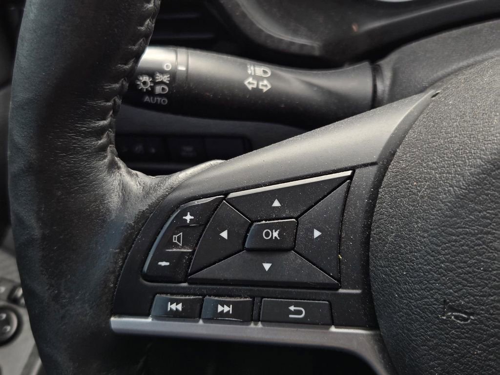 Used 2022 Nissan Sentra SV w/ All-Weather Package FWD image 24