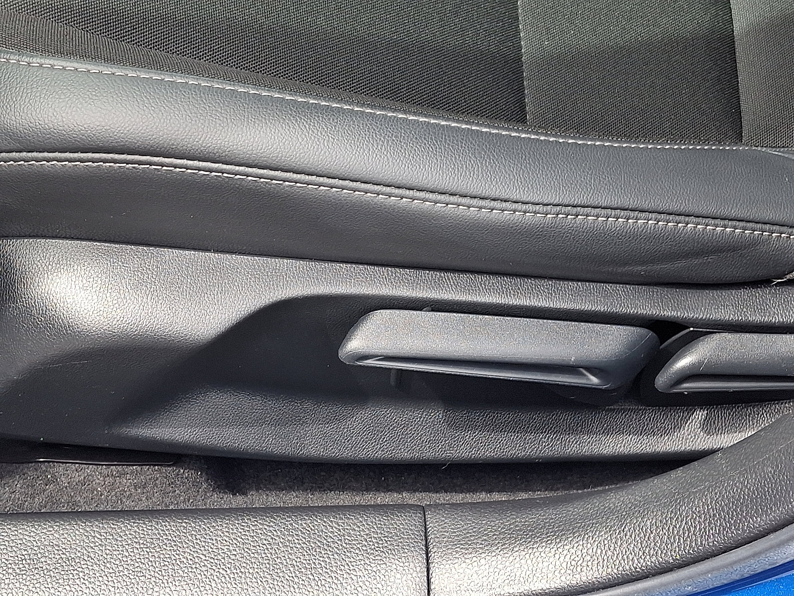 Used 2023 Honda Civic Sport image 27