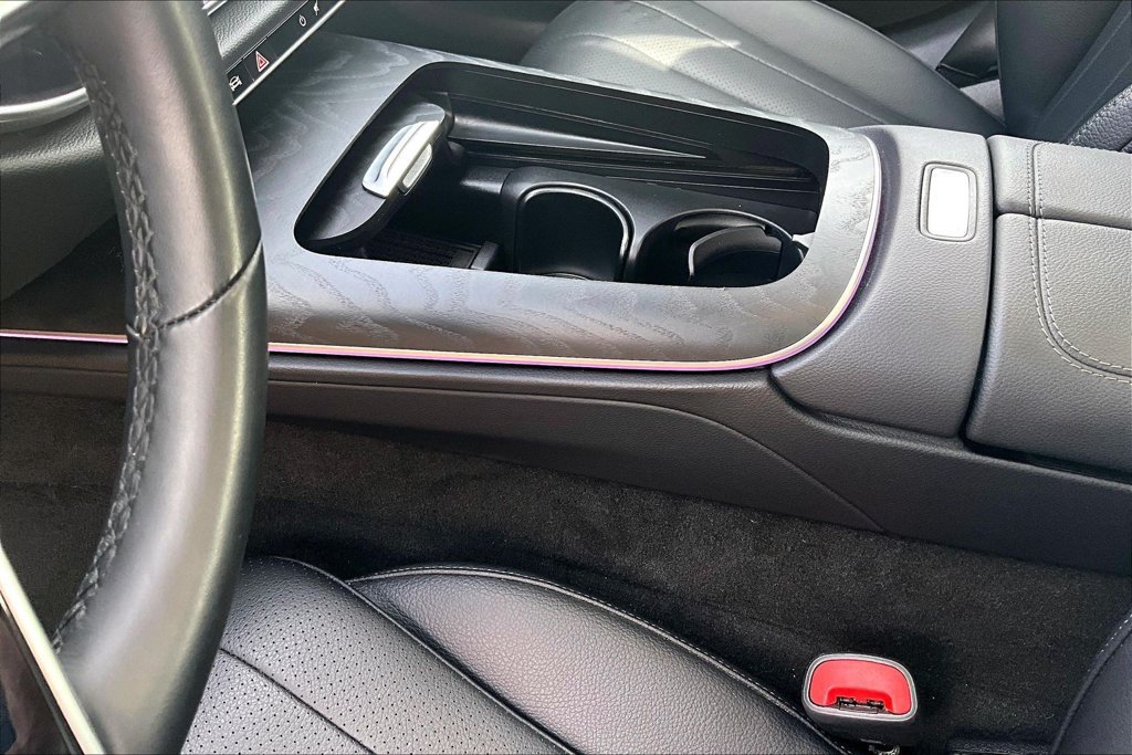 Used 2025 Mercedes-Benz E 350 Sedan image 19