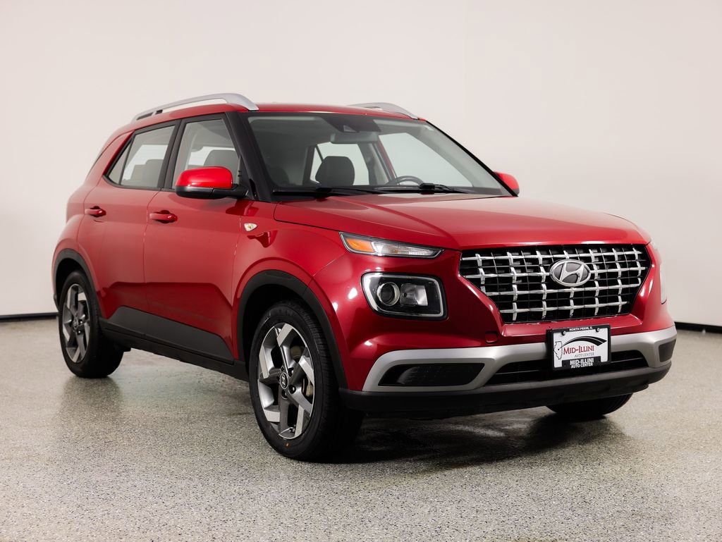 Used 2022 Hyundai Venue SEL image 11