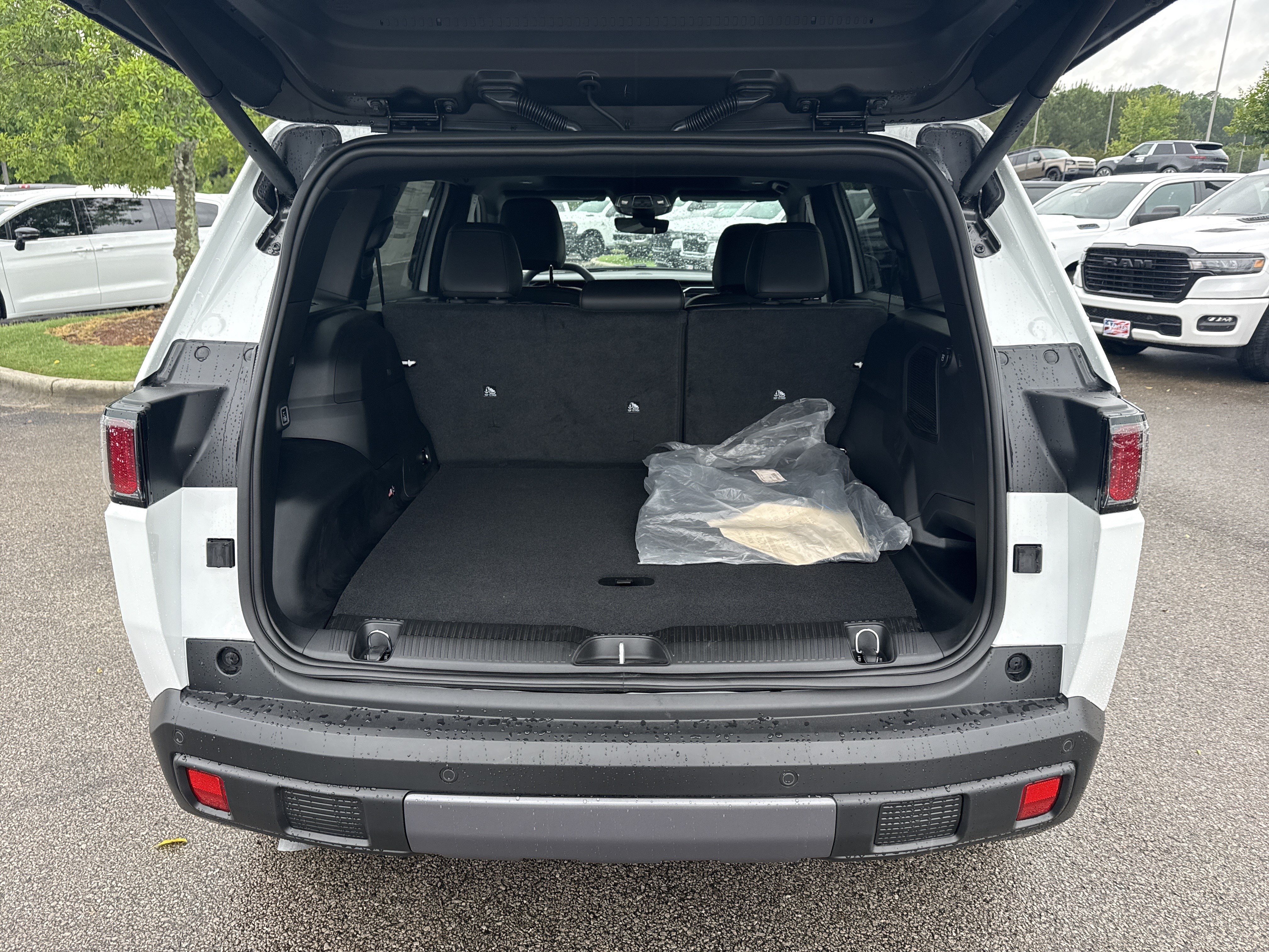 New 2026 Jeep Cherokee Overland AWD/4WD image 20