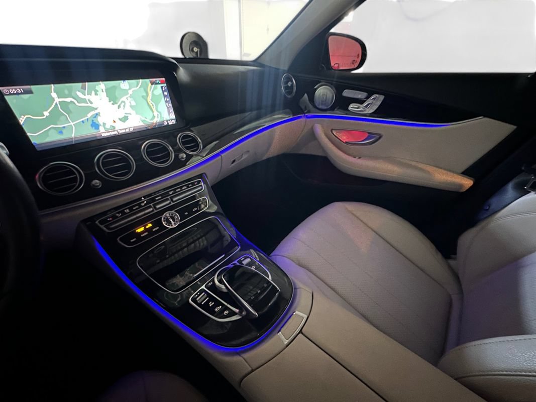 Used 2019 Mercedes-Benz E 300 4MATIC image 26