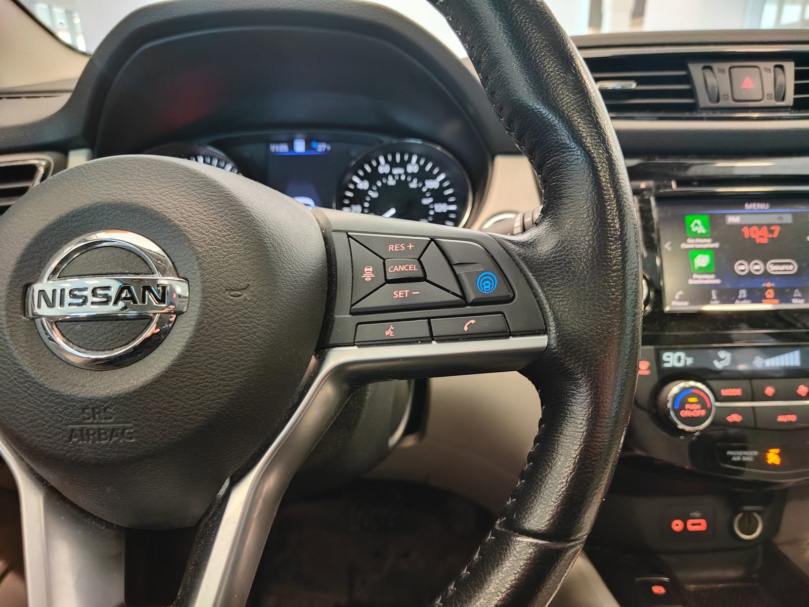 Used 2020 Nissan Rogue Sport SL w/ Premium Package image 16