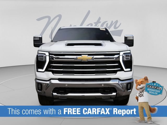 Used 2025 Chevrolet Silverado 2500 LTZ w/ LTZ Premium Package AWD/4WD image 2
