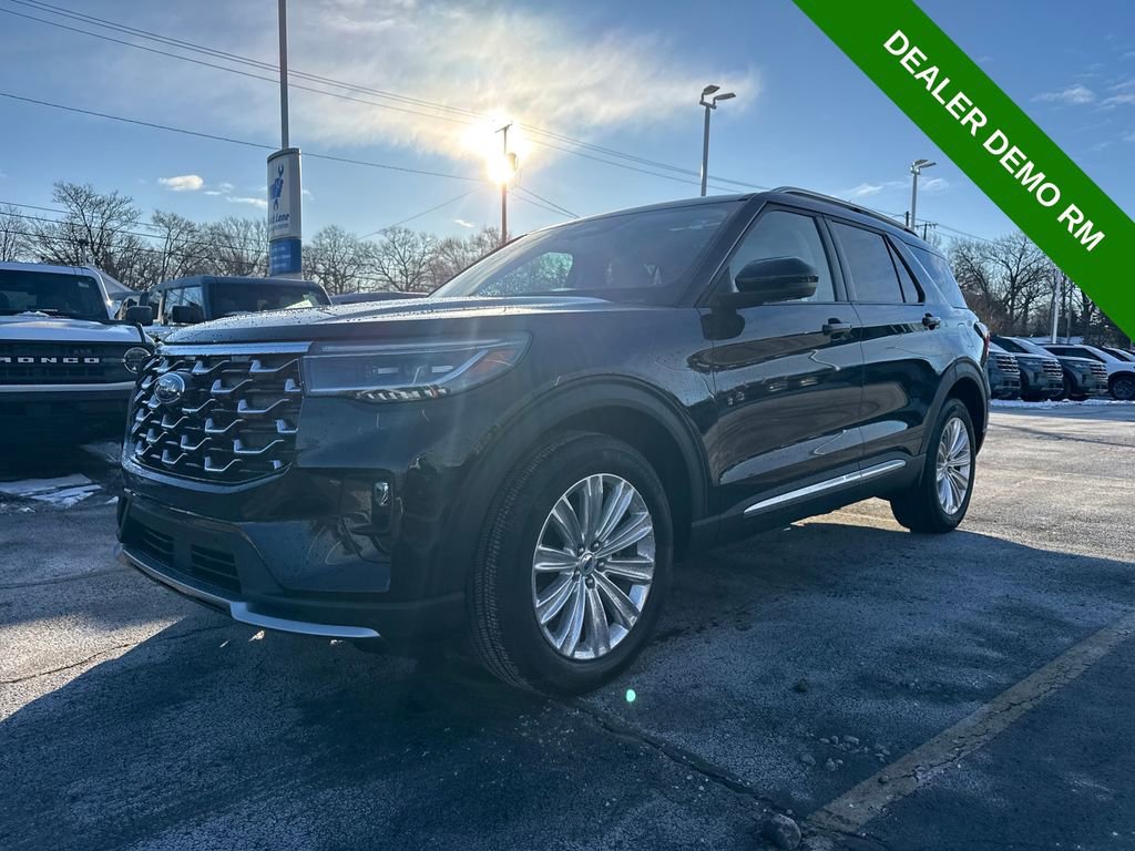 Used 2025 Ford Explorer Platinum w/ LUX Leather Package image 2
