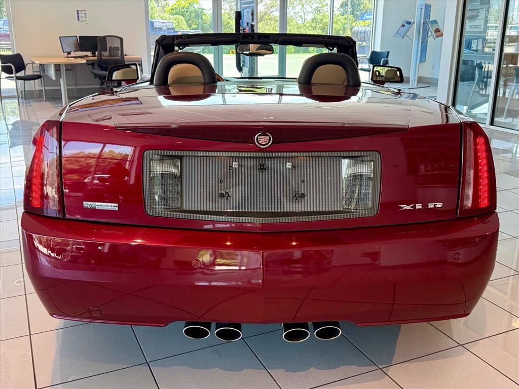 Used 2007 Cadillac XLR RWD image 5