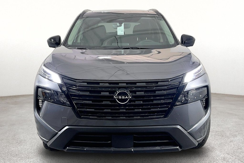 New 2026 Nissan Rogue Dark Armor FWD image 3