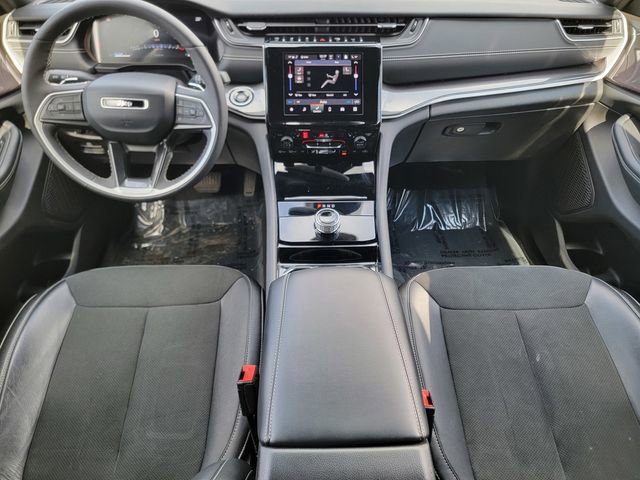 Certified 2023 Jeep Grand Cherokee L Laredo image 27