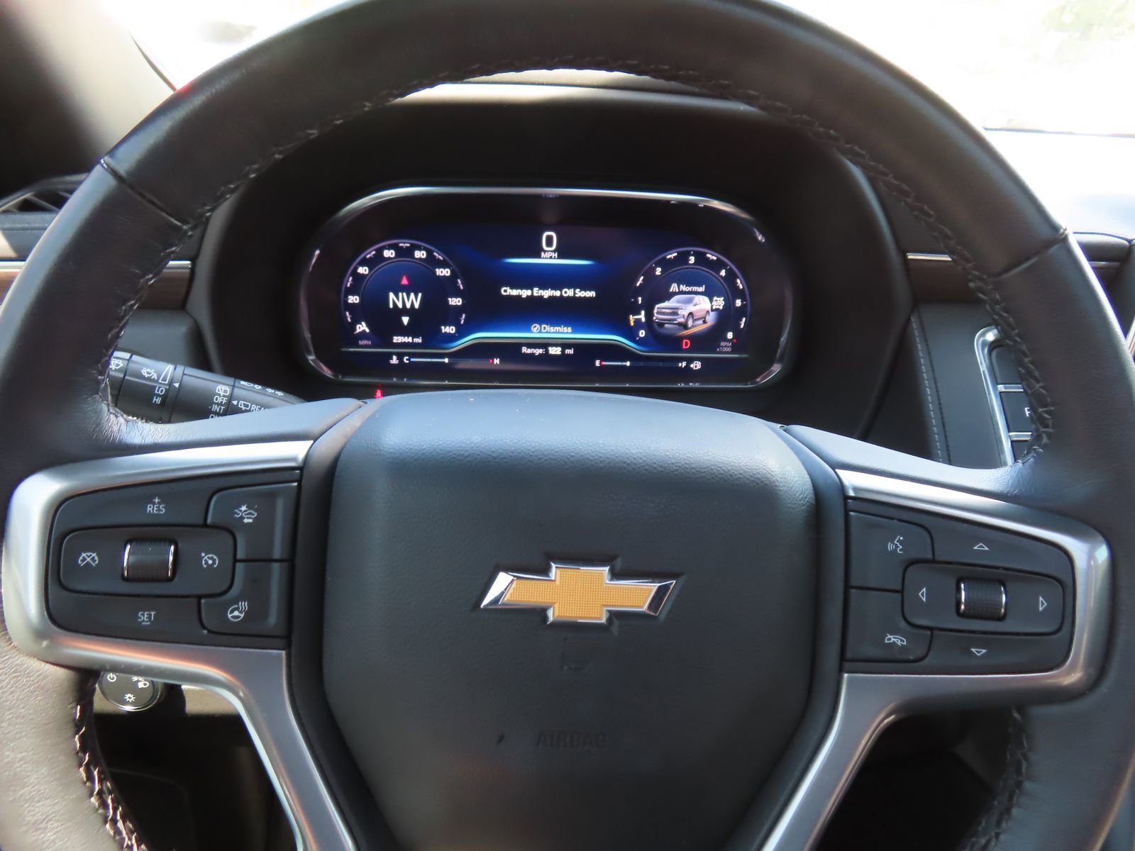 Used 2022 Chevrolet Tahoe LT w/ Luxury Package AWD/4WD image 18