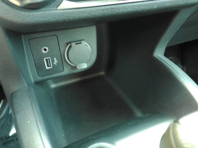 Used 2024 Nissan Kicks S image 39