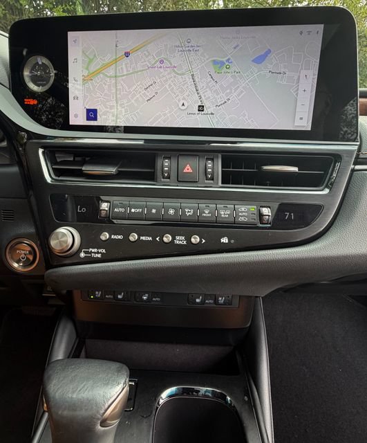 Certified 2024 Lexus ES 300h w/ Premium Package FWD image 25