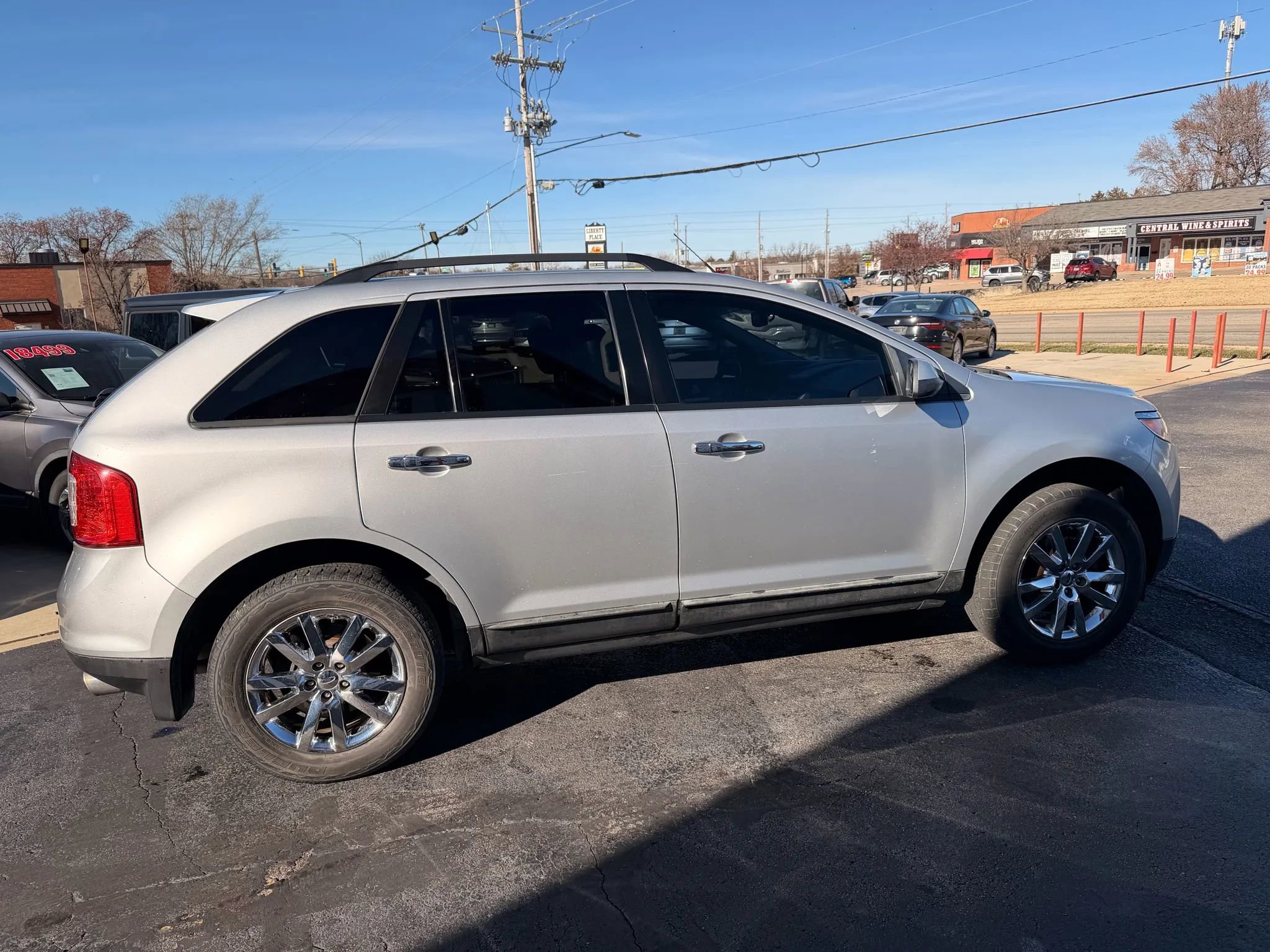 Used 2011 Ford Edge SEL w/ 202A Rapid Spec Order Code image 7