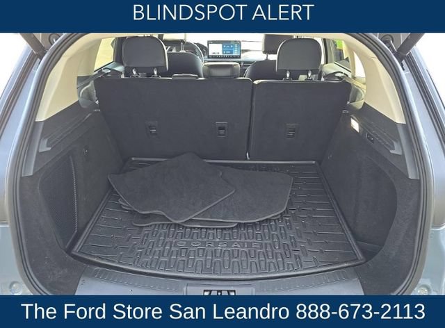 Used 2023 Lincoln Corsair Reserve w/ Equipment Group 202A FWD image 12