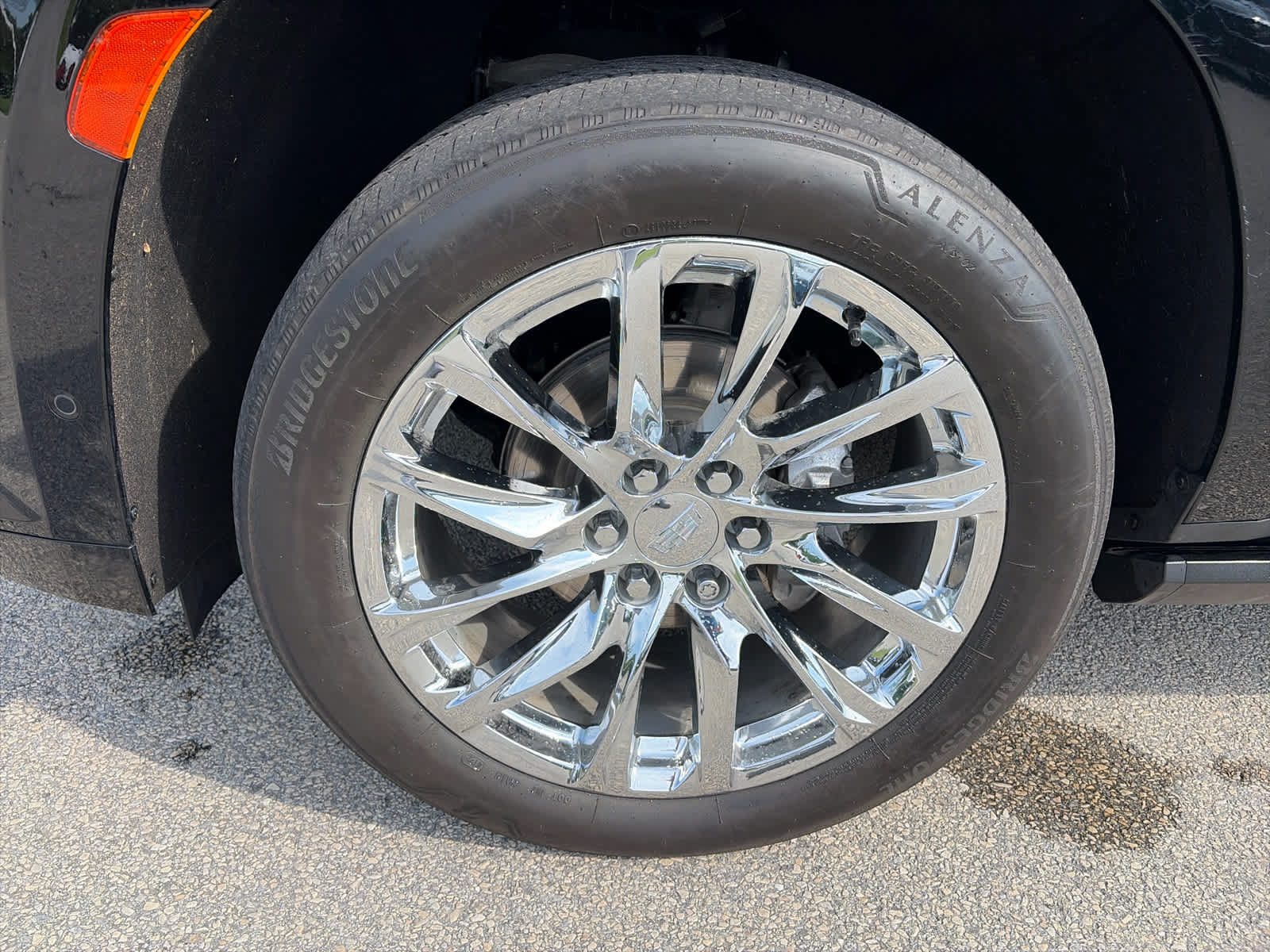 Used 2023 Cadillac Escalade Premium Luxury w/ LPO, Radiant Package AWD/4WD image 7