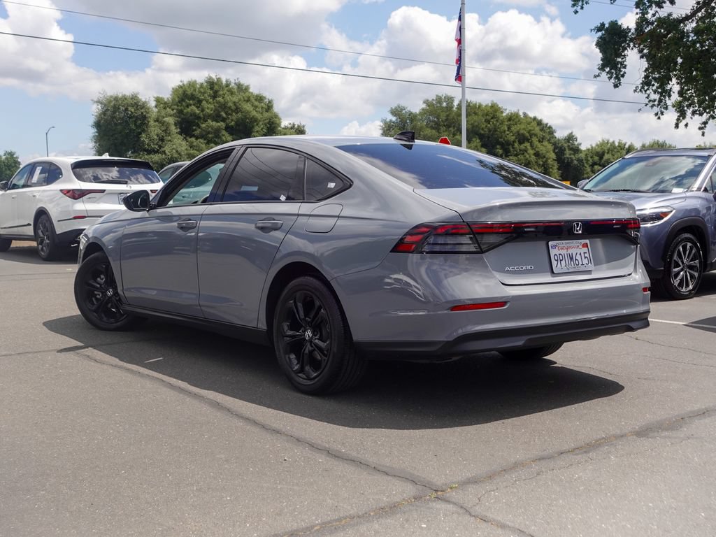 Used 2025 Honda Accord SE image 9