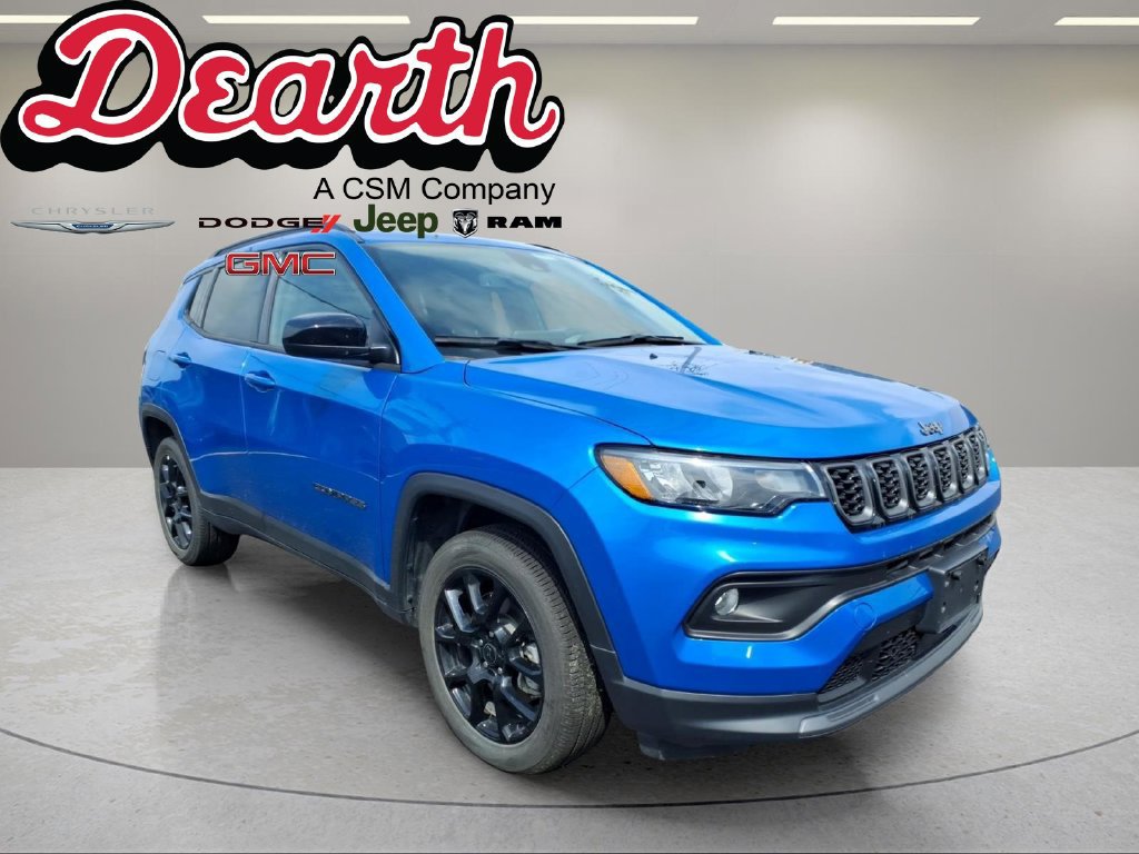 Used 2025 Jeep Compass Latitude w/ Convenience Group AWD/4WD image 1