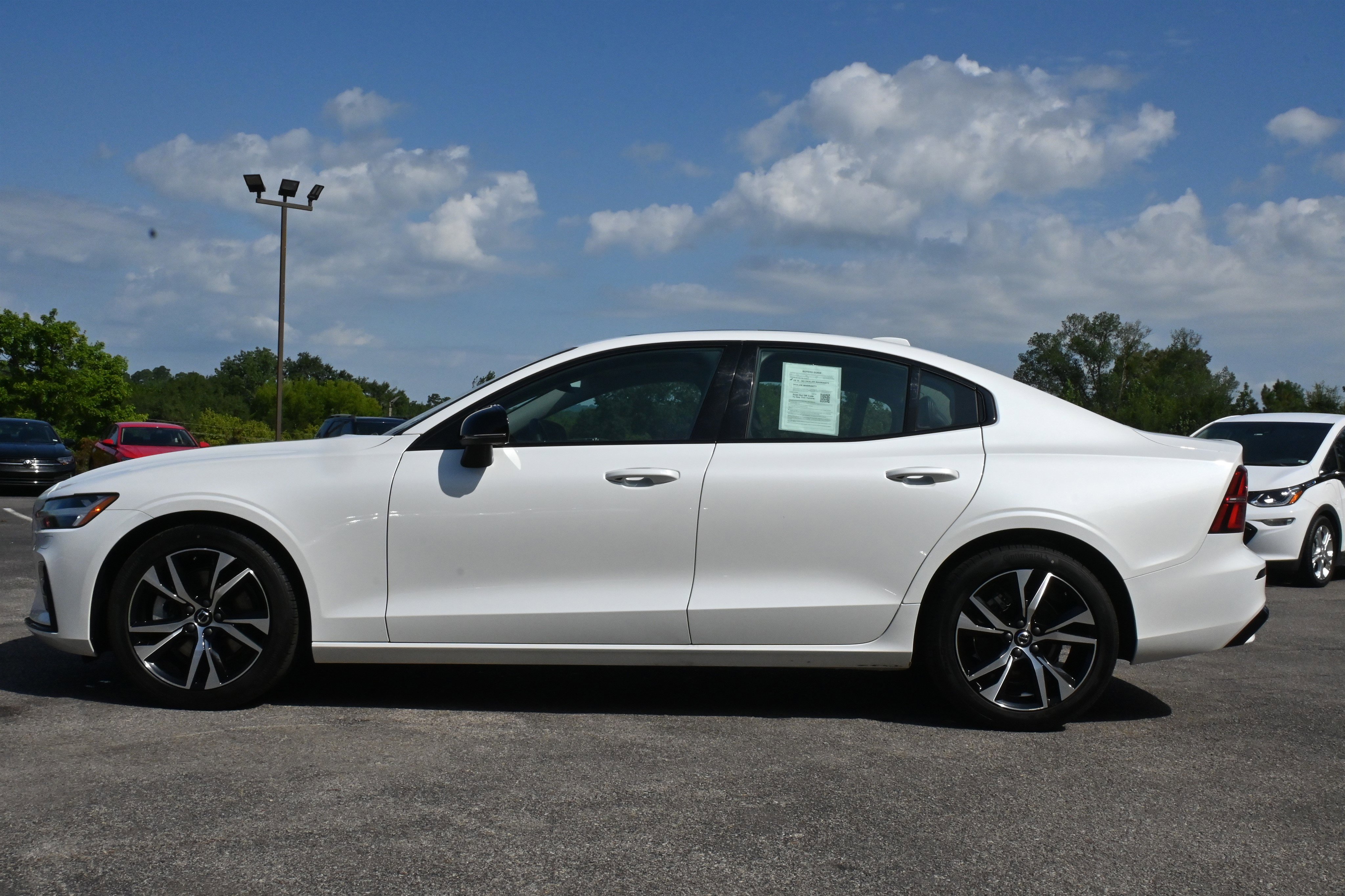 Used 2025 Volvo S60 B5 Core image 6