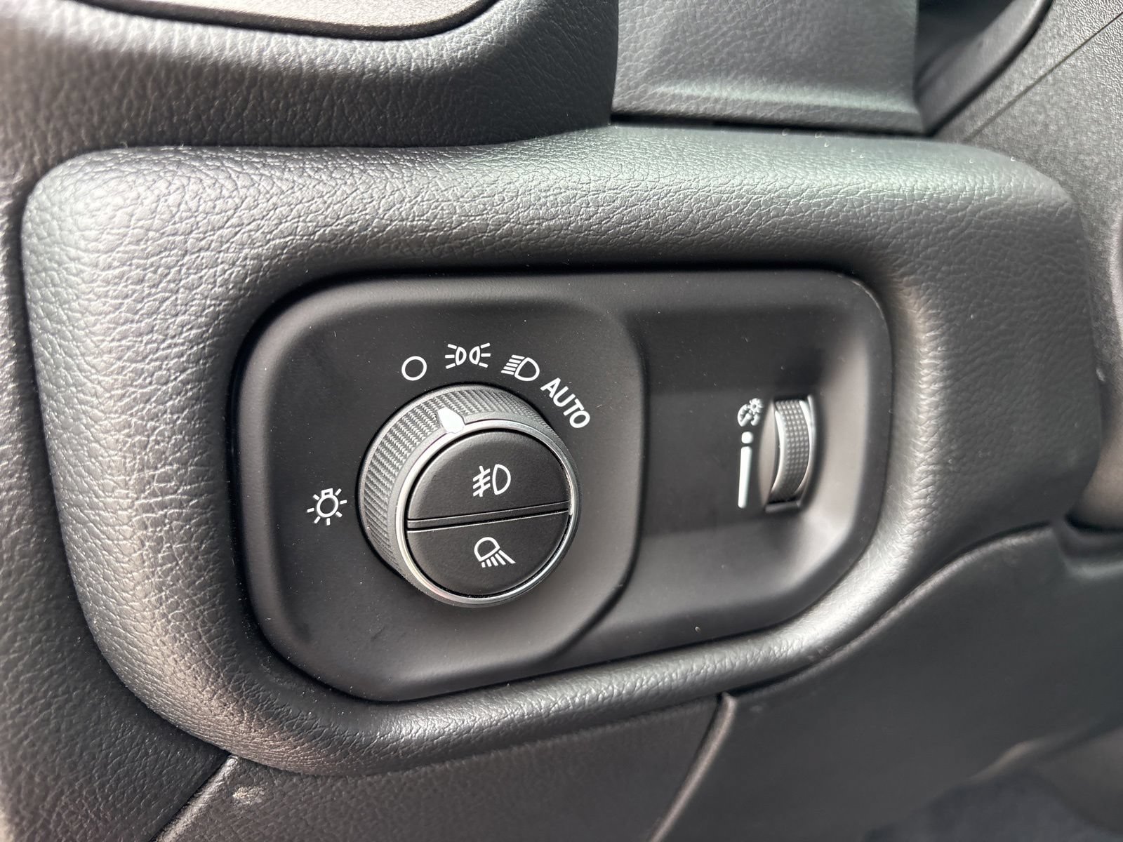 New 2026 RAM 2500 Warlock AWD/4WD image 12