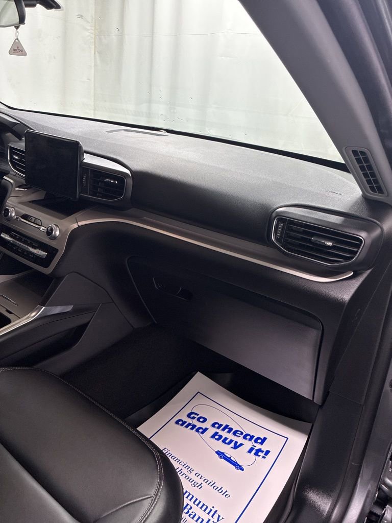 Used 2023 Ford Explorer XLT w/ Equipment Group 202A image 32