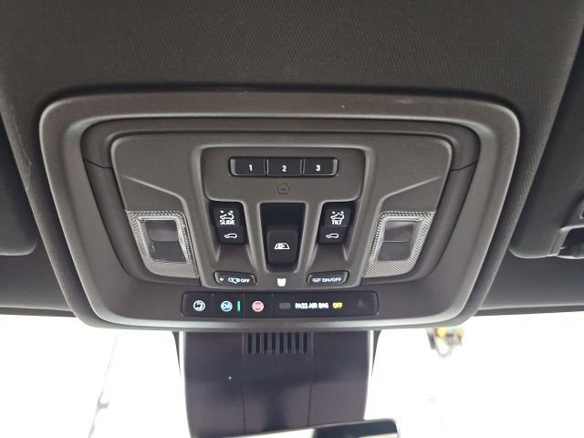 Used 2024 GMC Sierra 1500 Denali w/ Technology Package image 28
