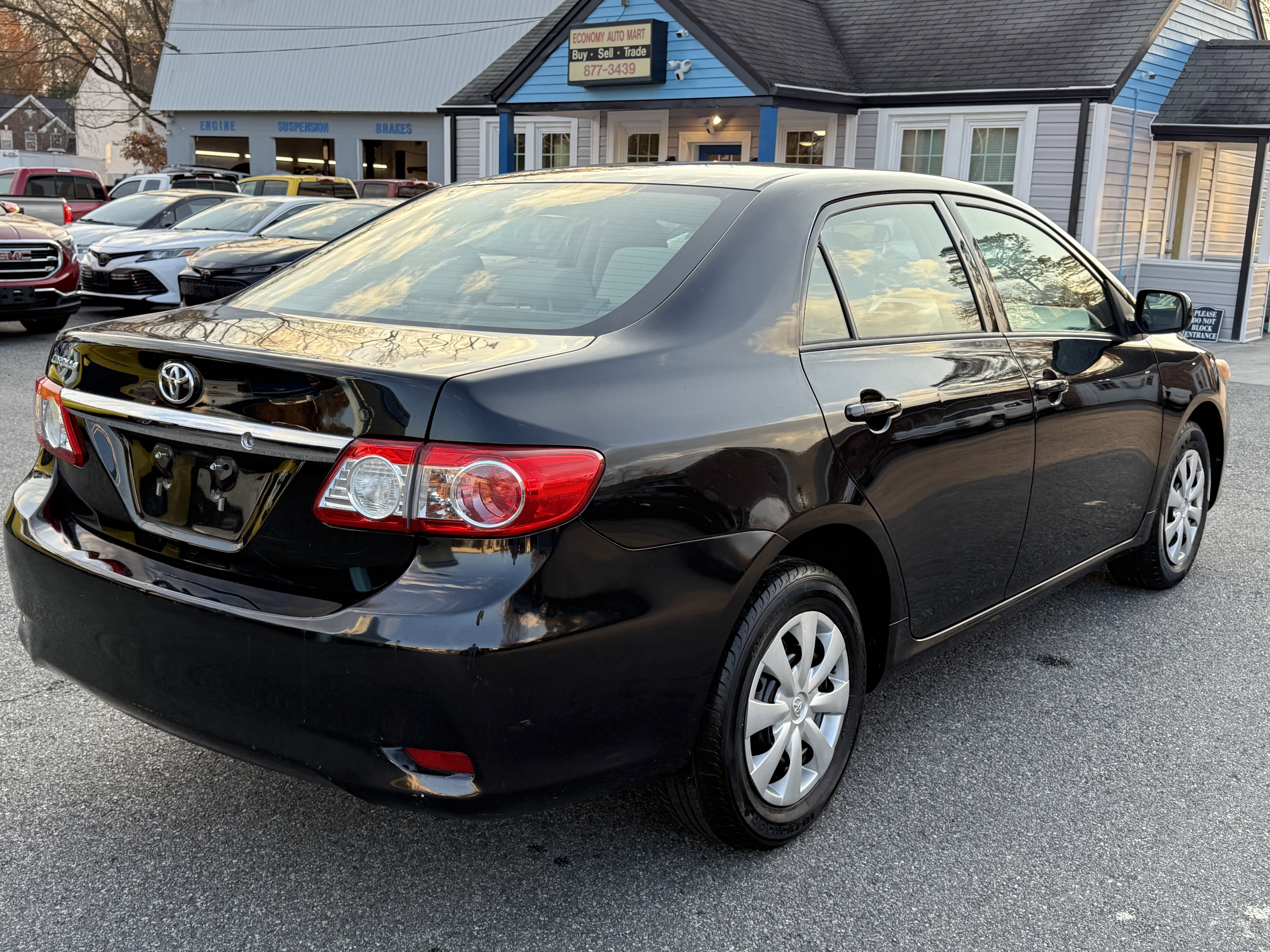 Used 2012 Toyota Corolla L image 6