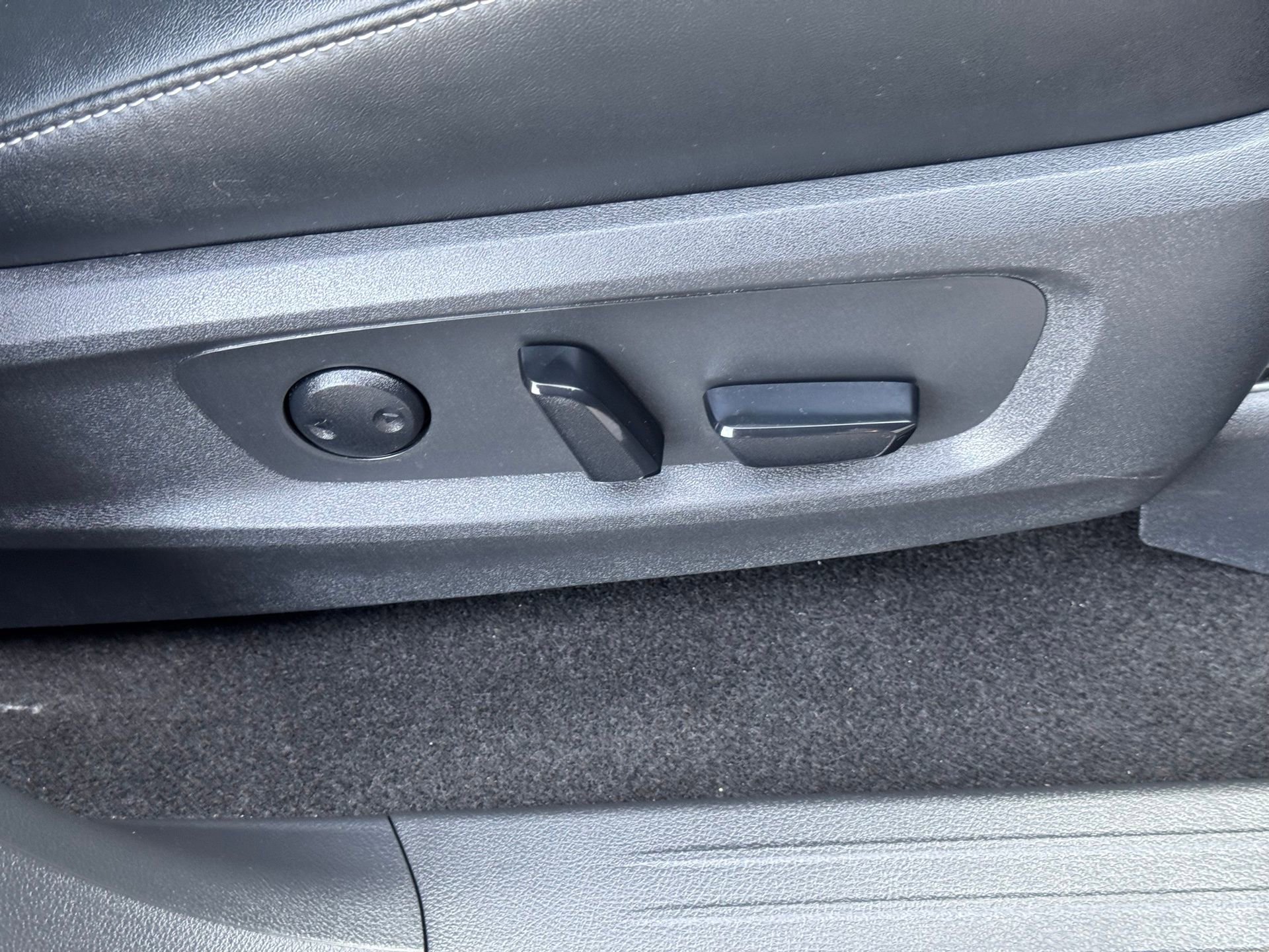 Used 2024 INFINITI QX60 Pure image 12