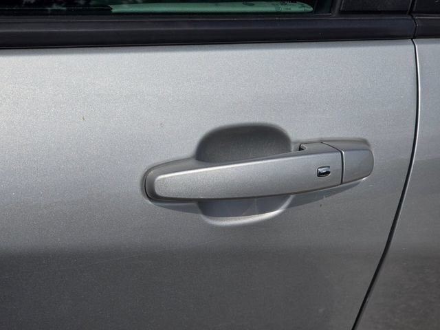 Used 2021 Chevrolet Equinox LS w/ LS Convenience Package FWD video 2