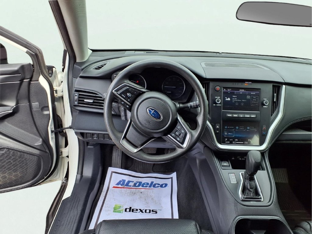 Used 2021 Subaru Outback AWD/4WD image 9