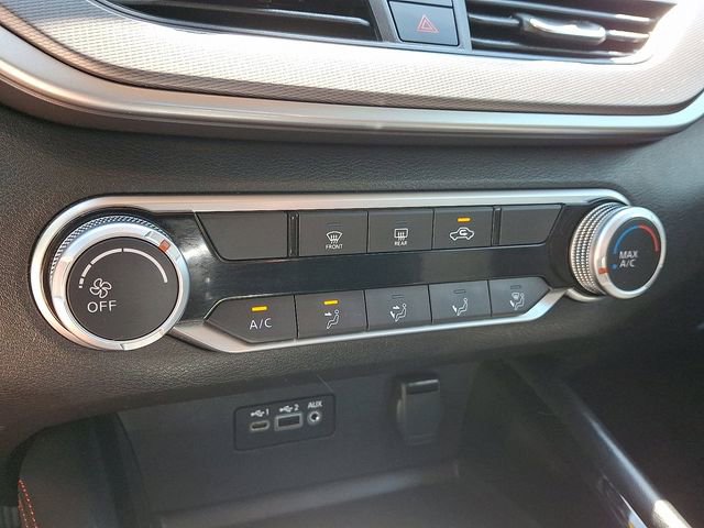 Used 2023 Nissan Altima 2.5 SR FWD image 15