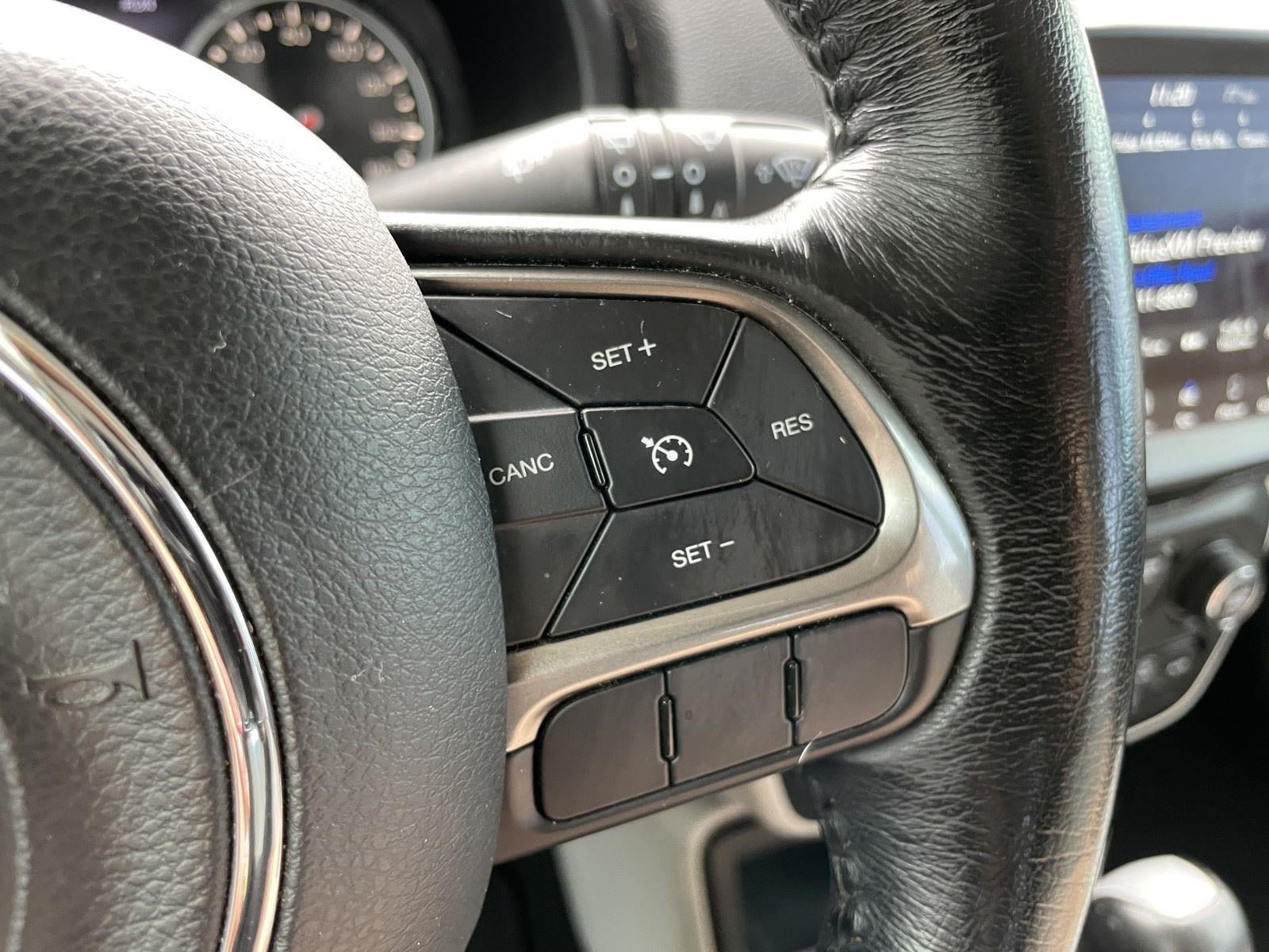 Used 2018 Jeep Renegade Limited w/ UConnect 8.4 Nav Group FWD image 17