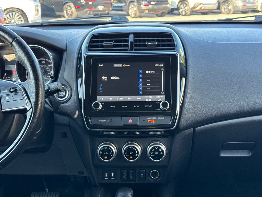 Used 2024 Mitsubishi Outlander Sport SE AWD/4WD image 17
