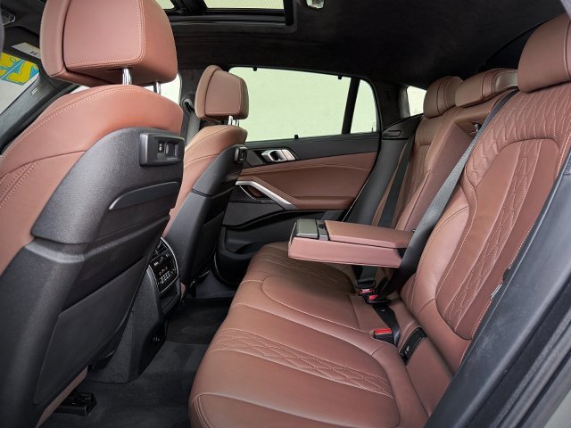 Used 2023 BMW X6 M50i w/ Executive Package image 26