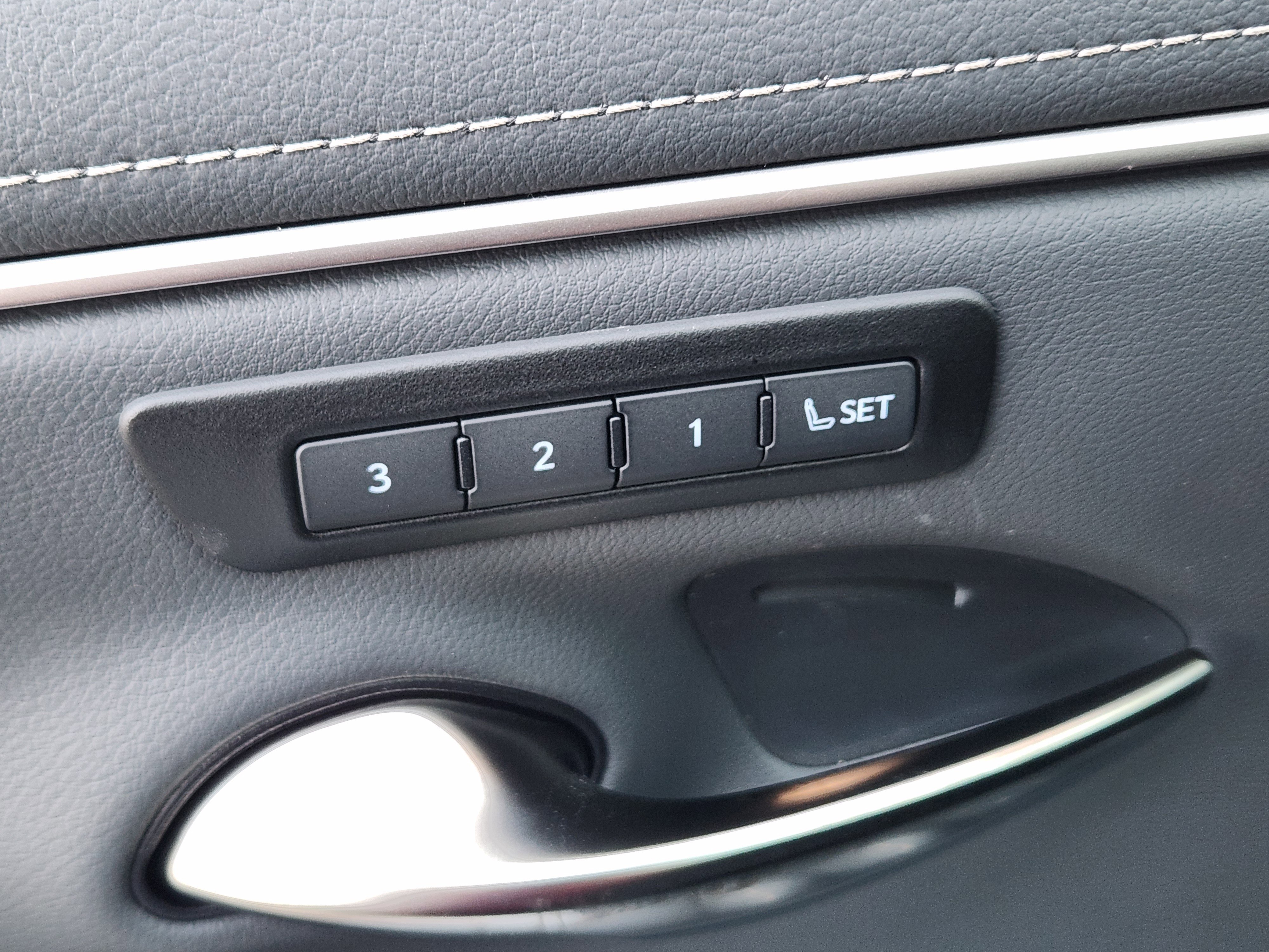 New 2025 Lexus ES 350 w/ Premium Package image 17