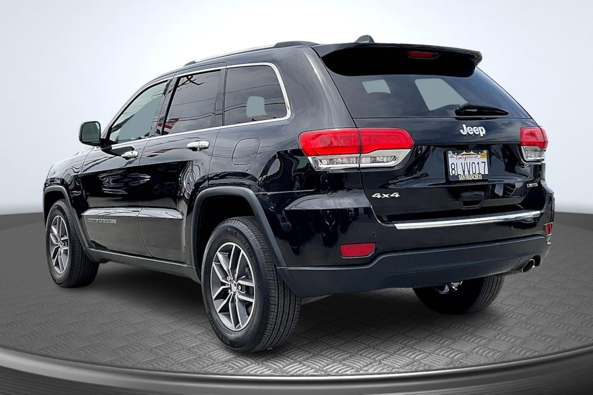 Used 2017 Jeep Grand Cherokee Limited AWD/4WD image 2