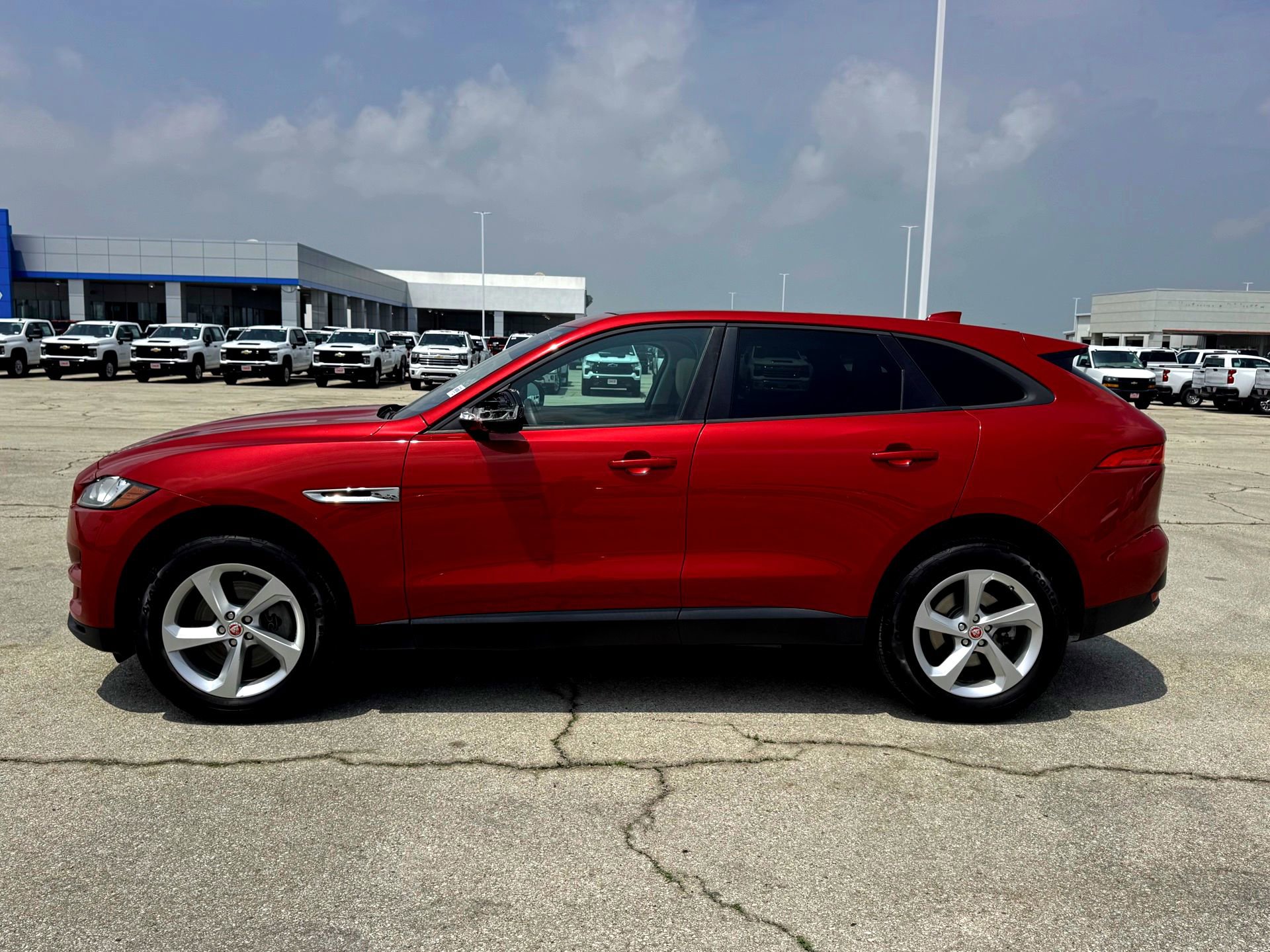 Used 2018 Jaguar F-PACE Premium AWD/4WD image 10