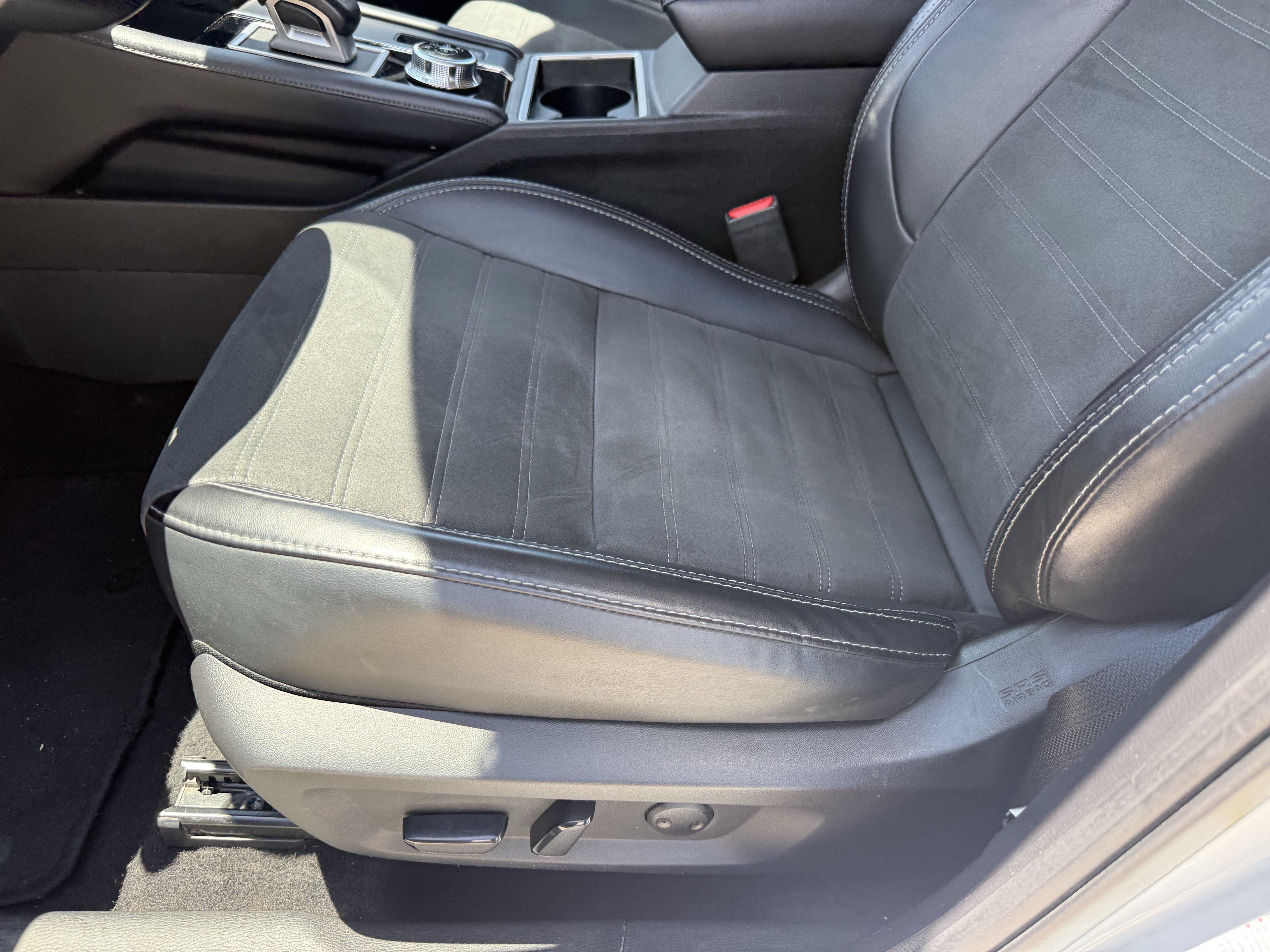 Used 2024 Mitsubishi Outlander SE FWD image 29