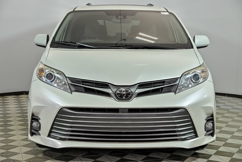 Used 2020 Toyota Sienna XLE FWD image 4