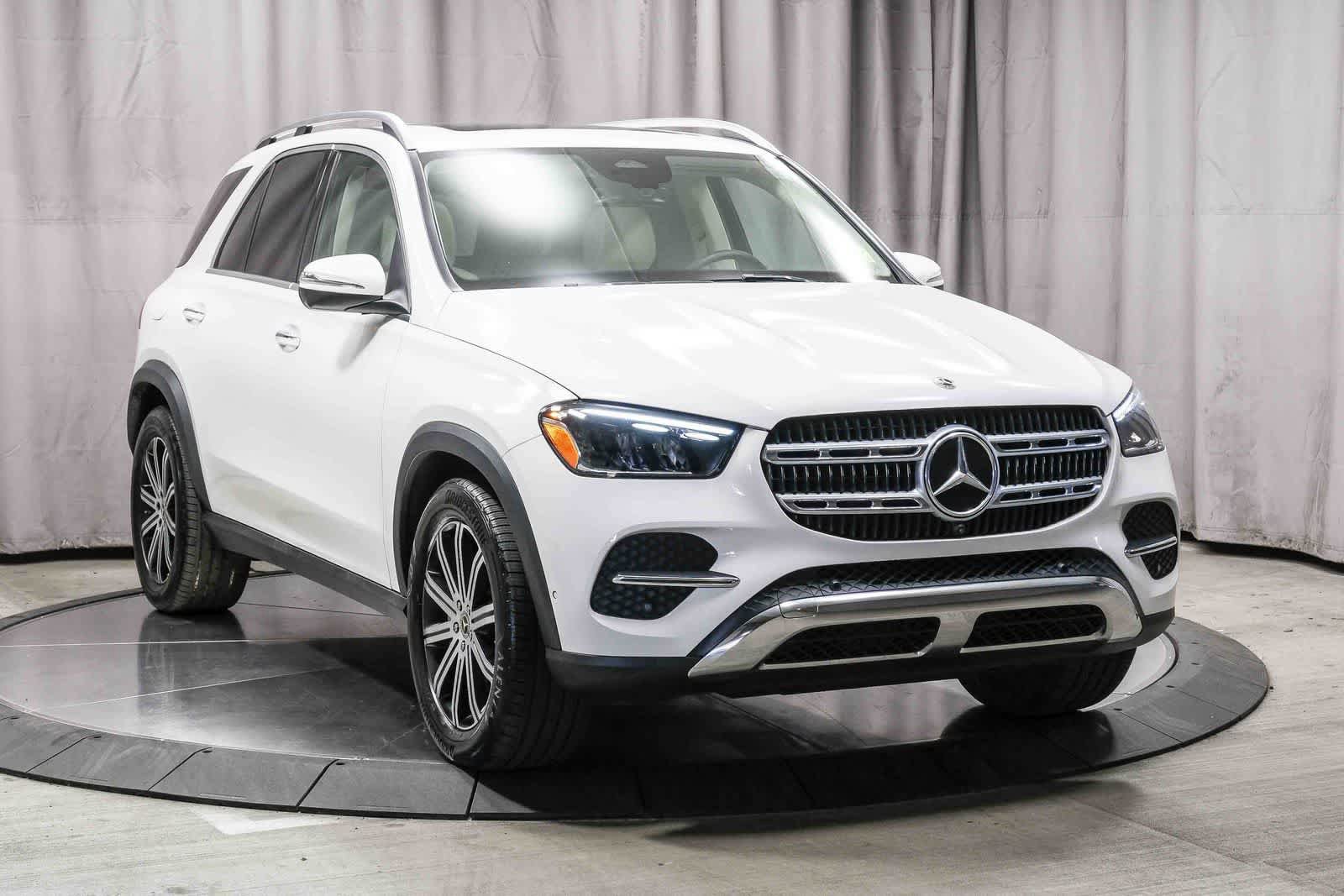 Used 2026 Mercedes-Benz GLE 450e 4MATIC image 5