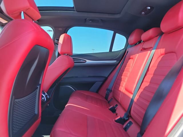 Used 2023 Alfa Romeo Stelvio Veloce image 23