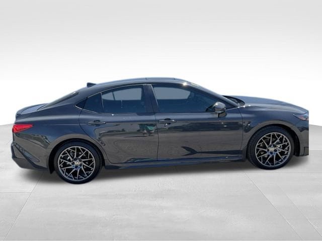Used 2026 Toyota Camry SE w/ Multimedia Upgrade Package FWD image 4