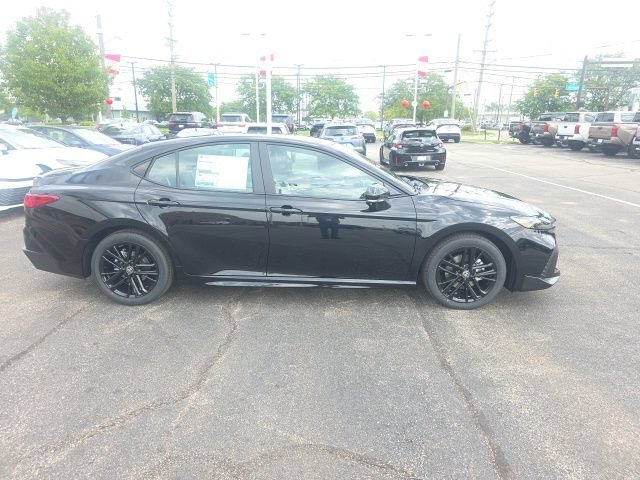 New 2026 Toyota Camry SE FWD image 4