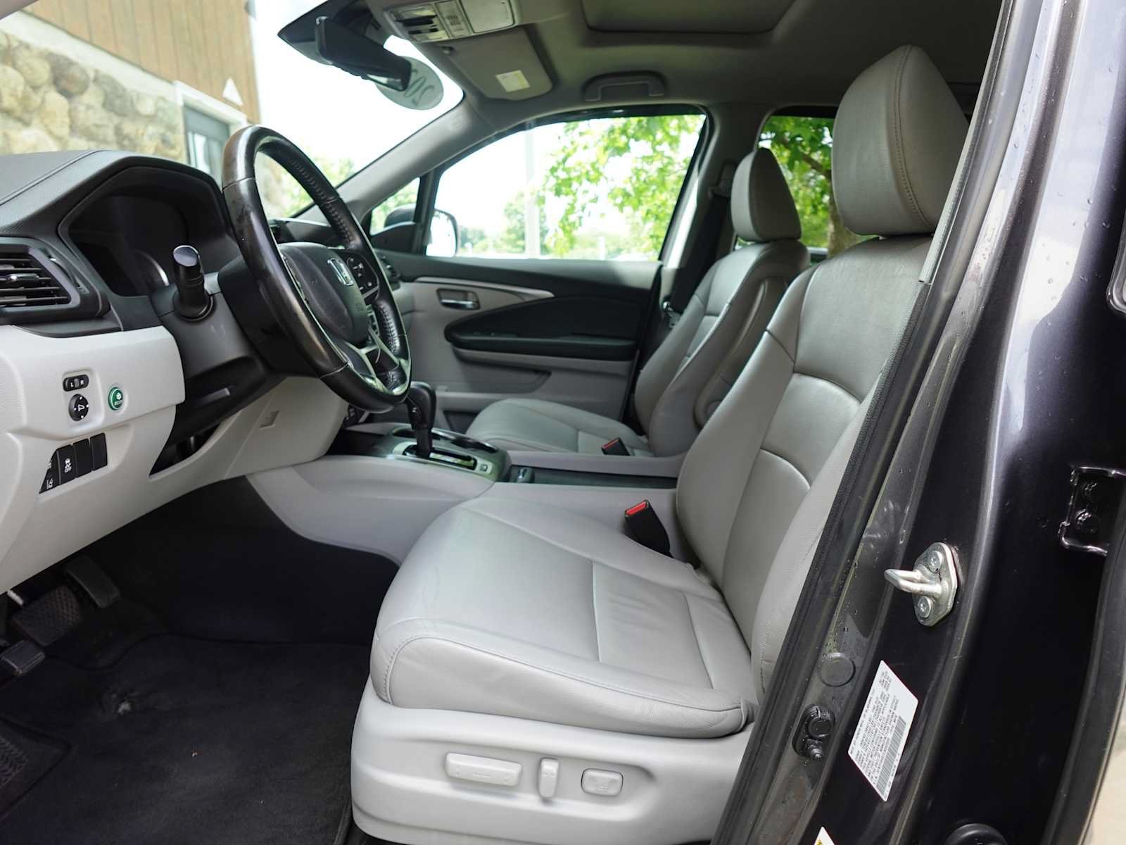 Used 2020 Honda Pilot EX-L image 12